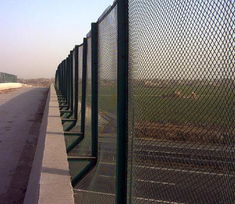 護欄工程在建筑工程中的關鍵作用——以明山裝飾為例